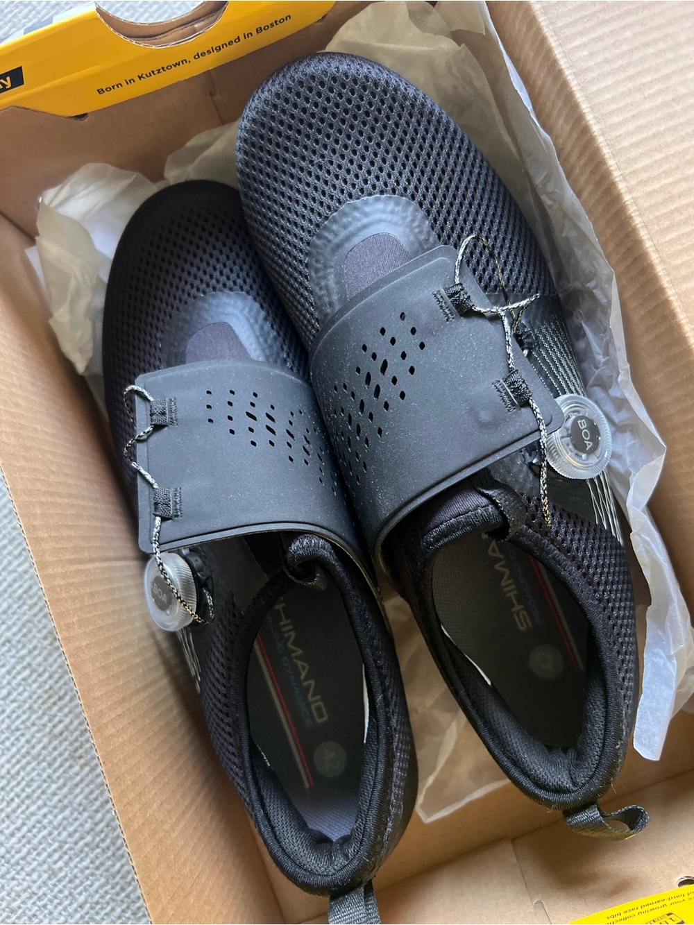 Shimano Women’s  Black Mesh Road Cycling Shoes with Boa fit system Dial sz 42